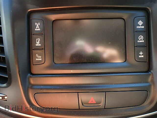 2016 CHRYSLER 200 - VIN: 1C3CCCAB2GN133690 - Фото 9