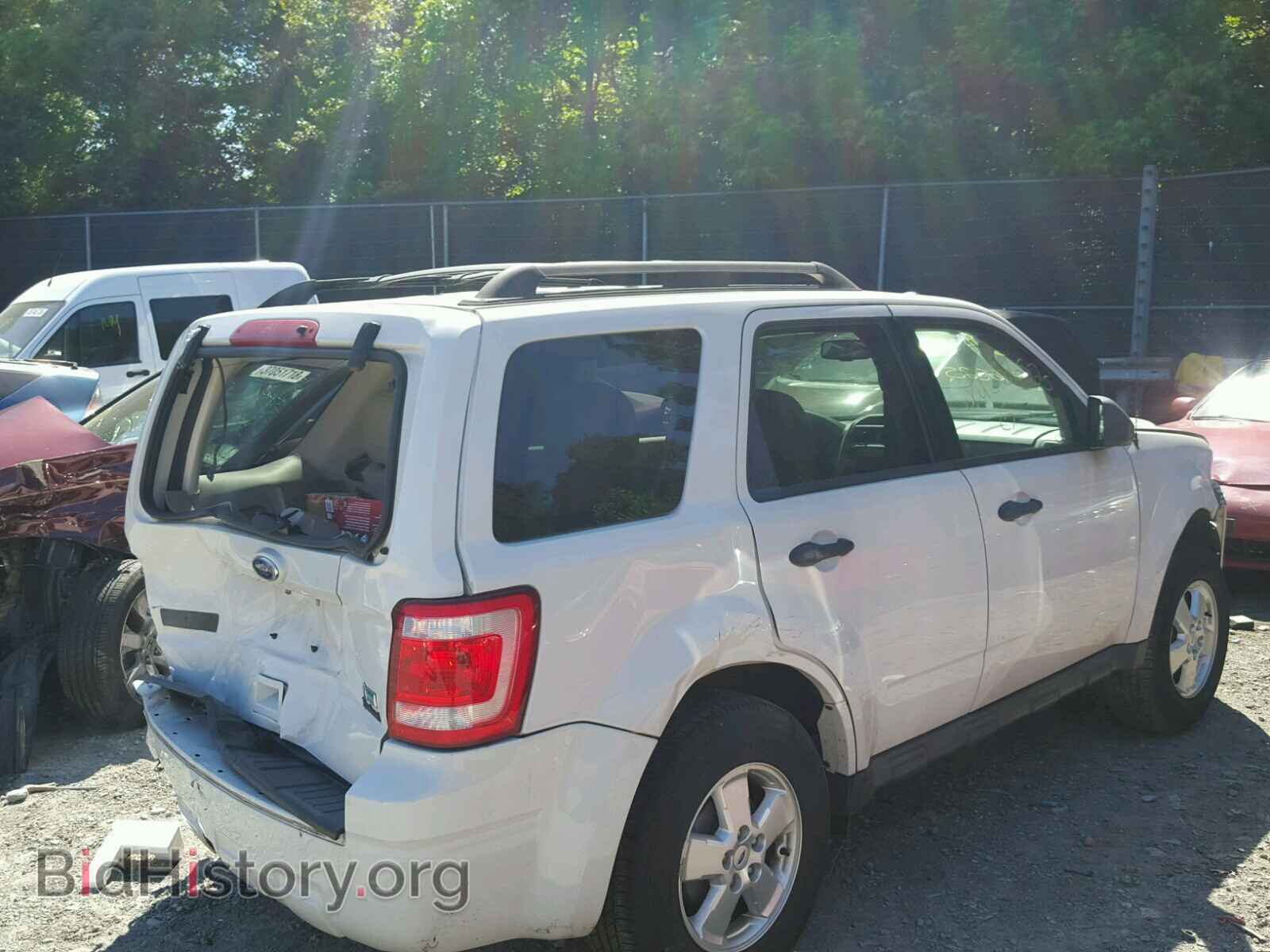2011 FORD ESCAPE - VIN: 1FMCU0DG4BKB58014 - Фото 4