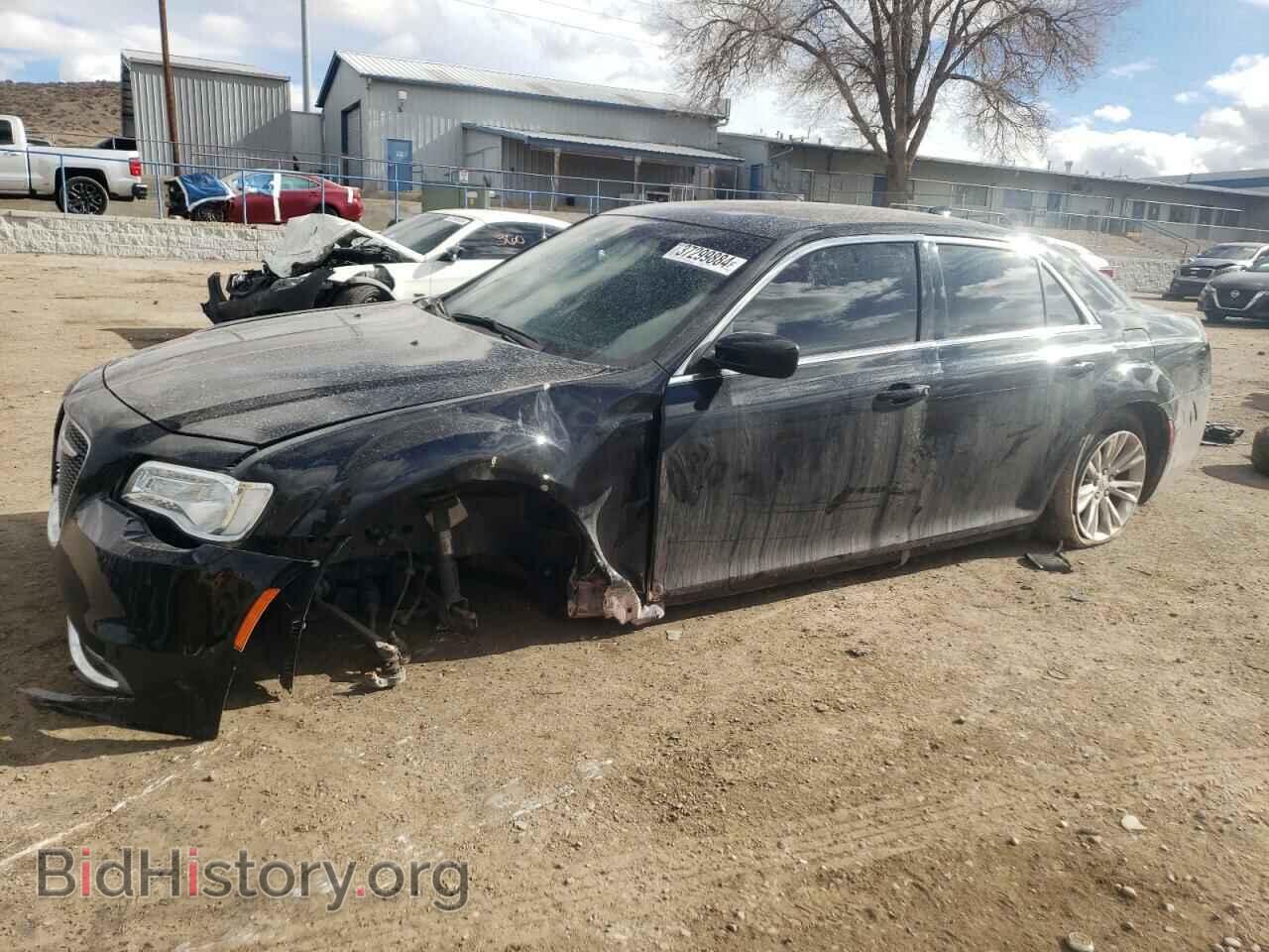 Фотография 2C3CCAAG9KH755429 - CHRYSLER 300 2019
