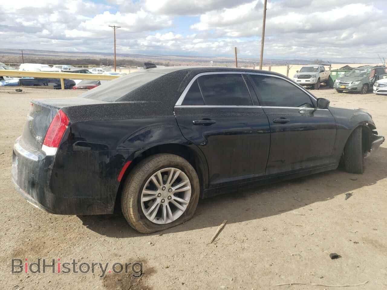2019 CHRYSLER 300 - VIN: 2C3CCAAG9KH755429 - Фото 3