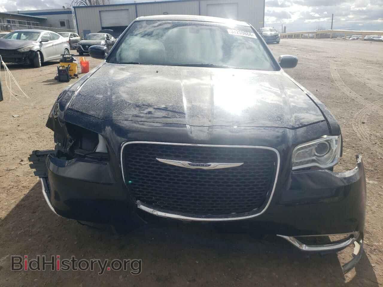 2019 CHRYSLER 300 - VIN: 2C3CCAAG9KH755429 - Фото 5