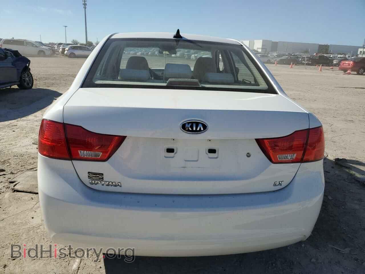 2009 KIA OPTIMA - VIN: KNAGE228195304353 - Фото 6