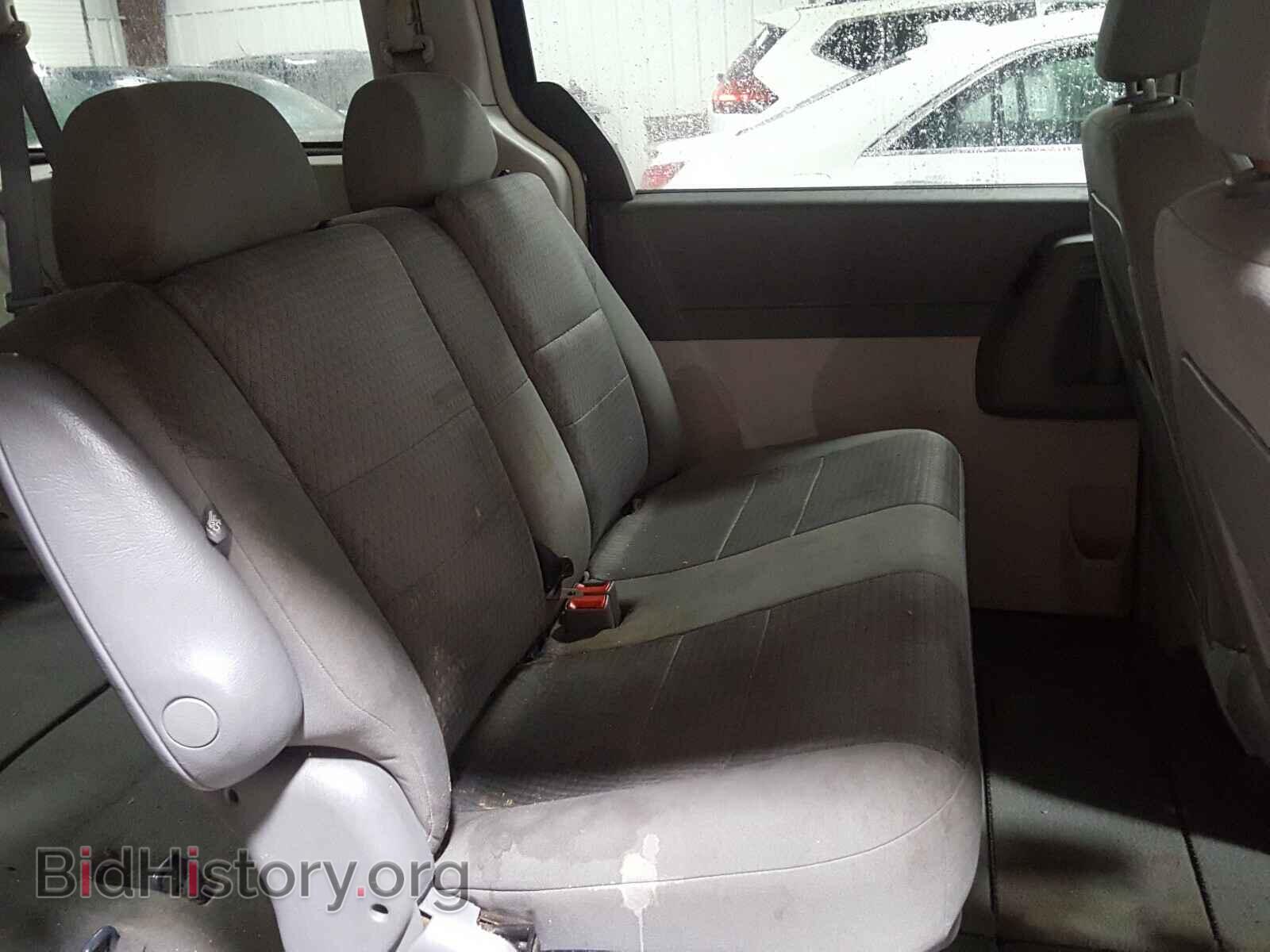 2008 CHRYSLER MINIVAN - VIN: 2A8HR44H38R831728 - Photo 6