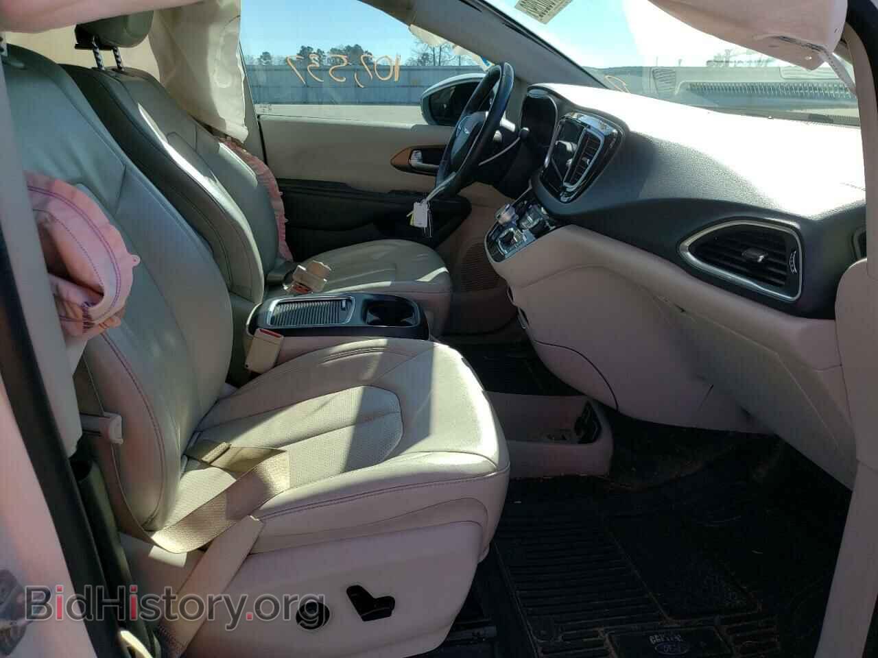 2017 CHRYSLER PACIFICA - VIN: 2C4RC1EG2HR536895 - Photo 5