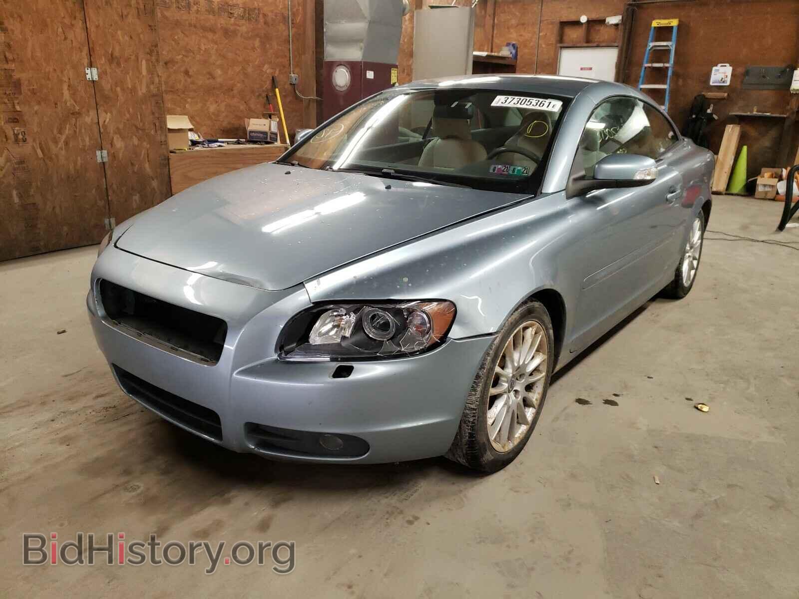 2008 VOLVO C70 - VIN: YV1MC67218J040753 - Фото 2