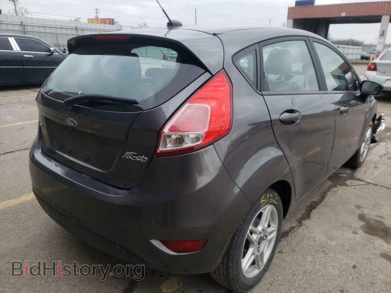 2017 FORD FIESTA - VIN: 3FADP4EJ2HM110584 - Фото 4