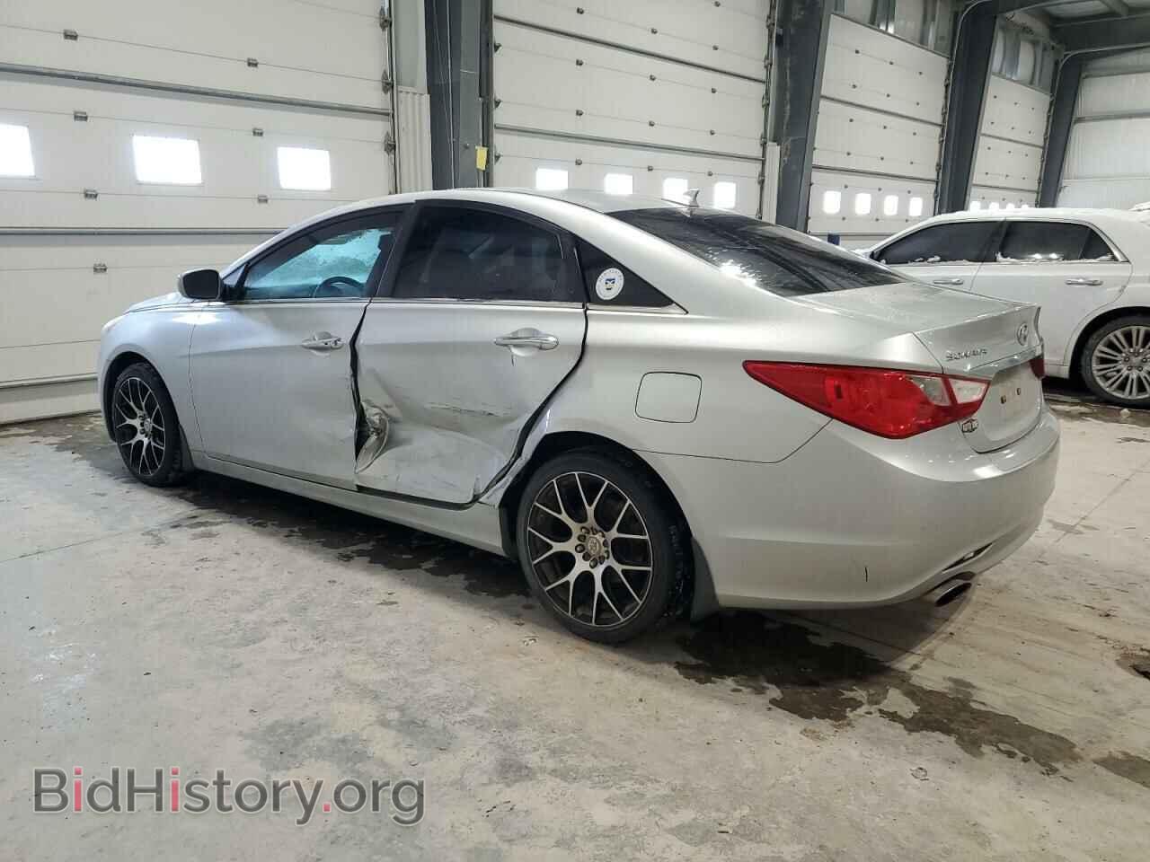 2013 HYUNDAI SONATA - VIN: 5NPEC4AC0DH810055 - Фото 2