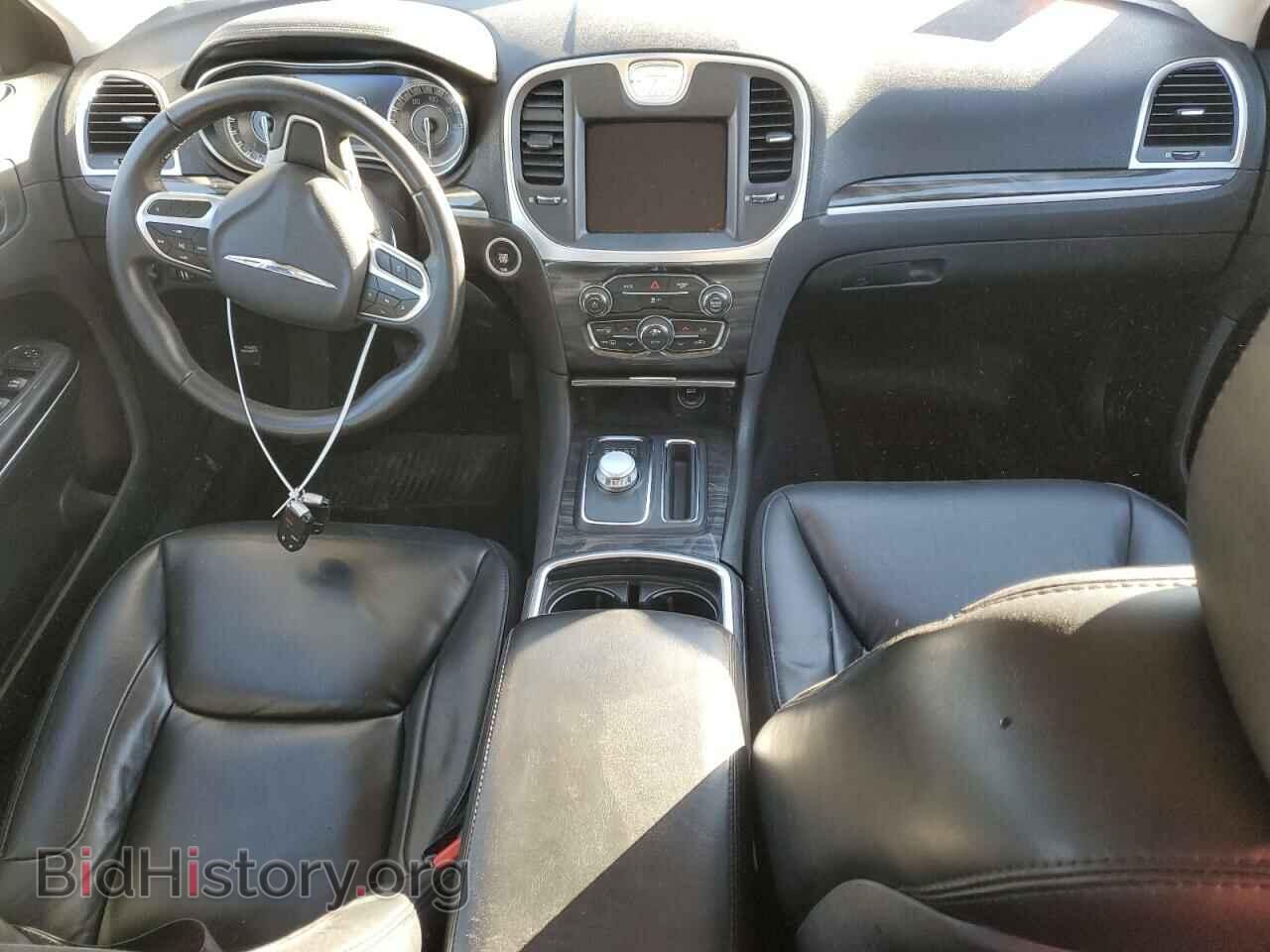 2018 CHRYSLER 300 - VIN: 2C3CCARG0JH314338 - Фото 8