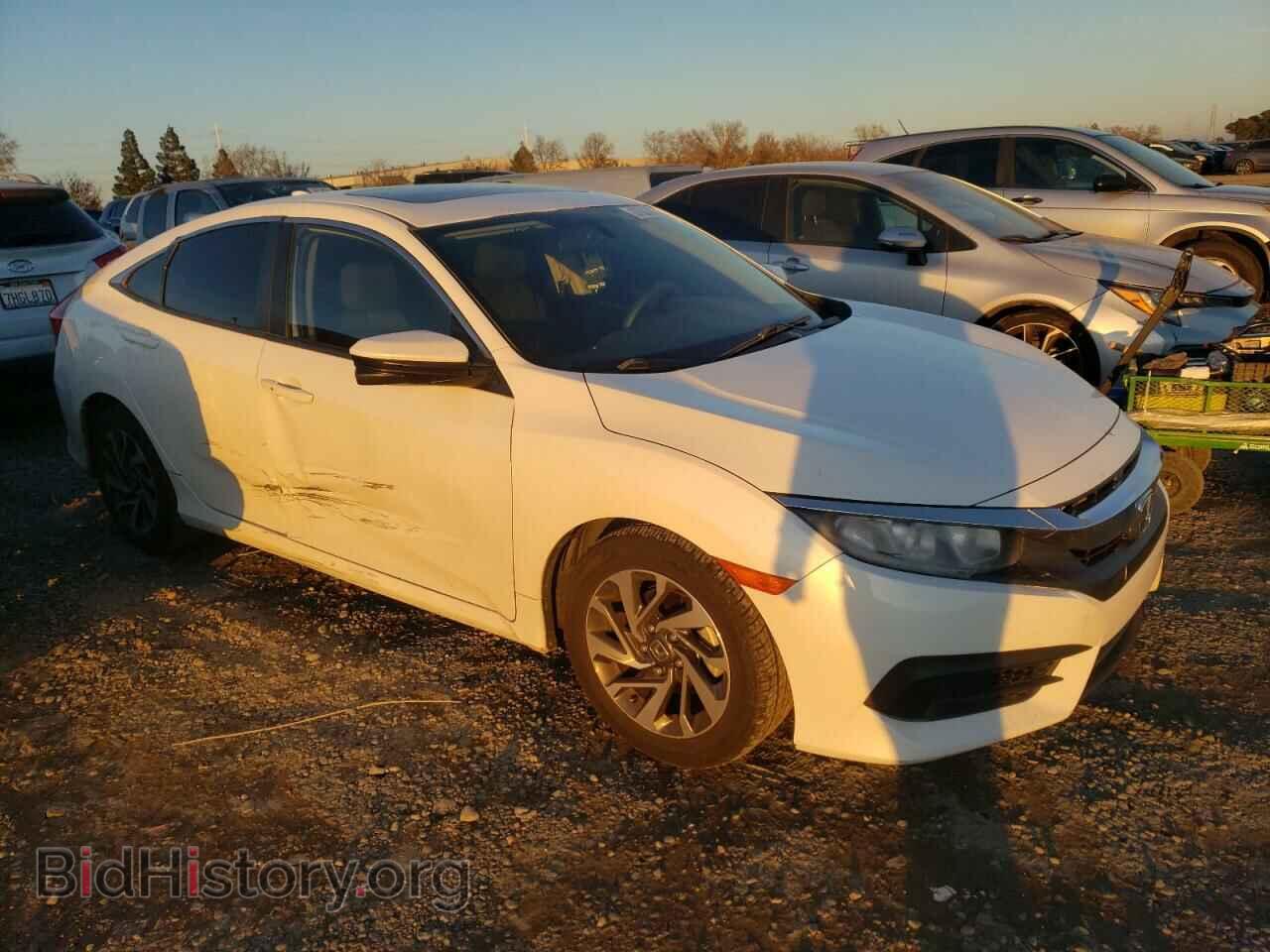 2017 HONDA CIVIC - VIN: 19XFC2F76HE215743 - Photo 4