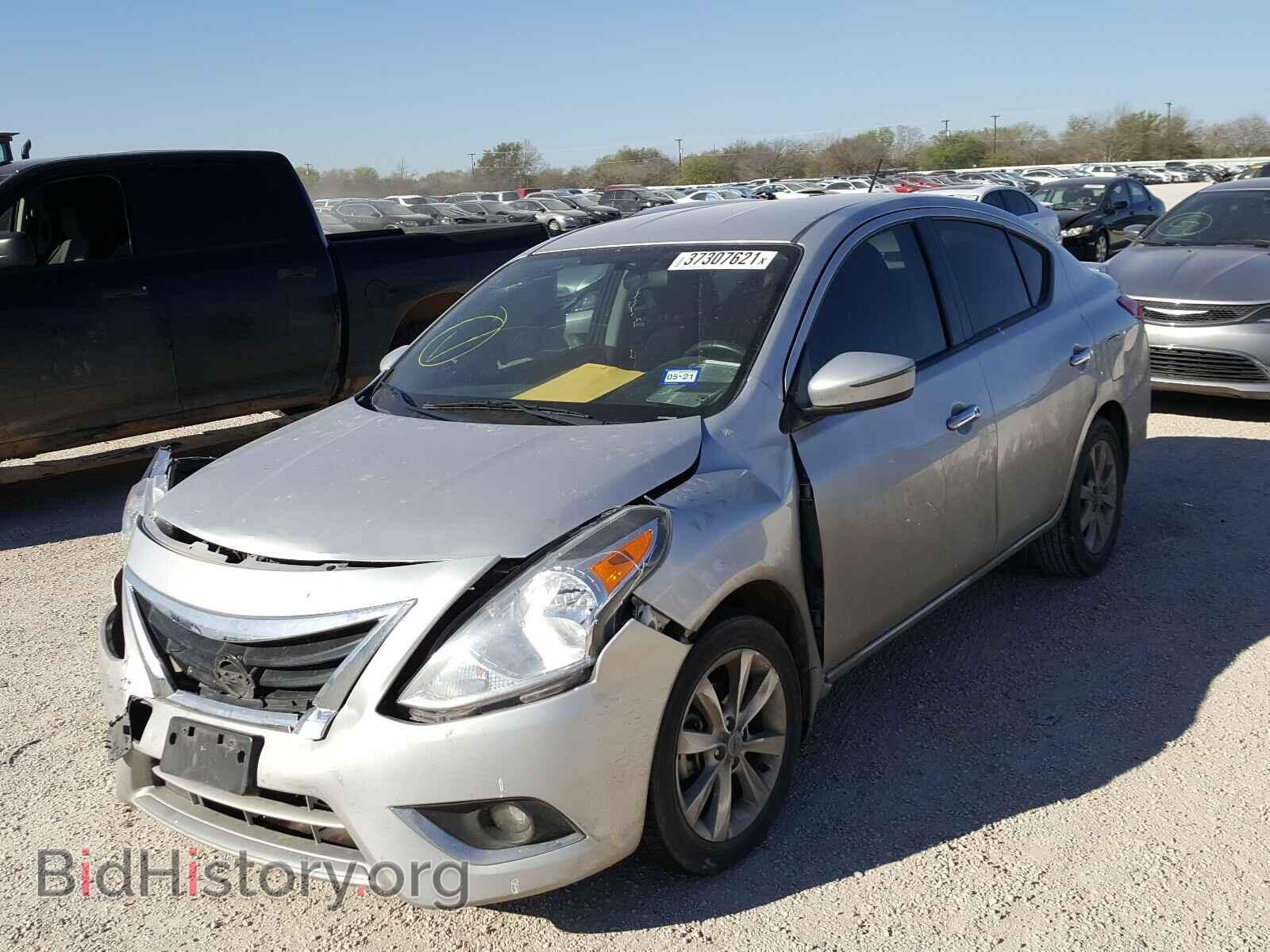 2017 NISSAN VERSA - VIN: 3N1CN7AP3HL810100 - Photo 2