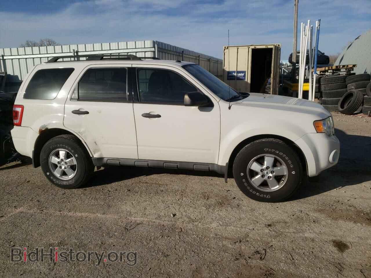2009 FORD ESCAPE - VIN: 1FMCU93G09KC80952 - Фото 4