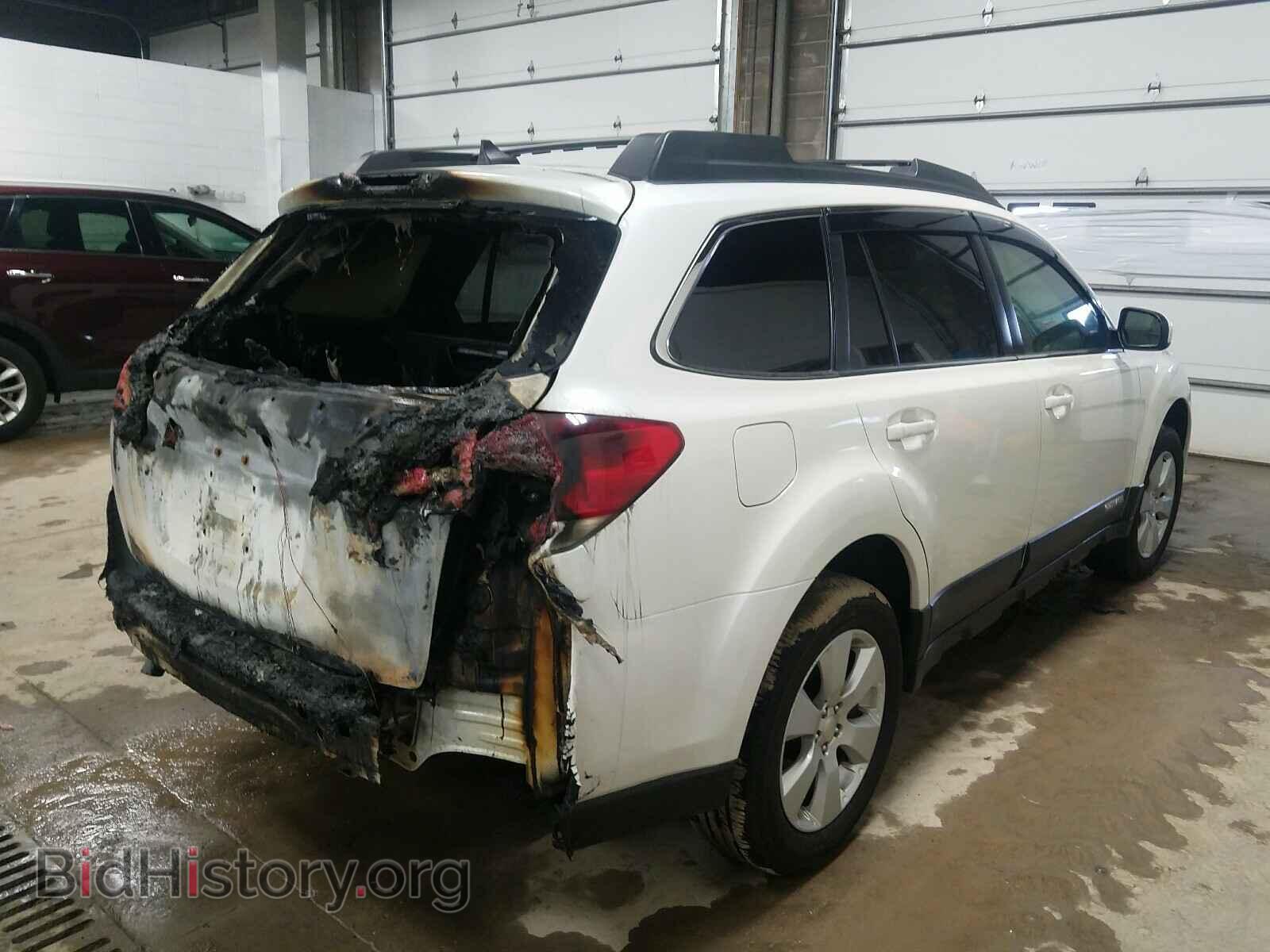 2011 SUBARU OUTBACK - VIN: 4S4BRBKC7B3313528 - Photo 4