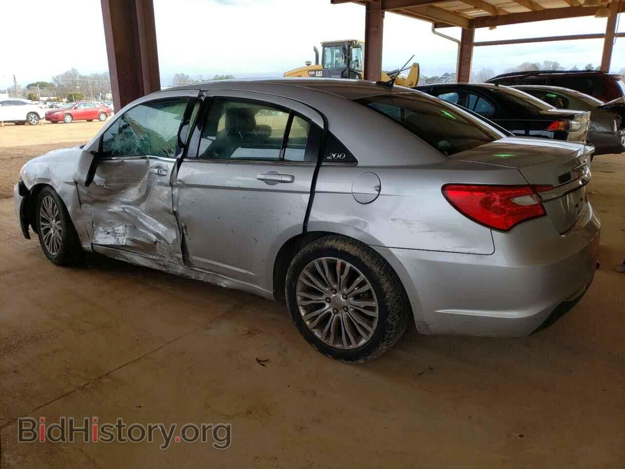 2012 CHRYSLER 200 - VIN: 1C3CCBAB2CN100709 - Photo 2