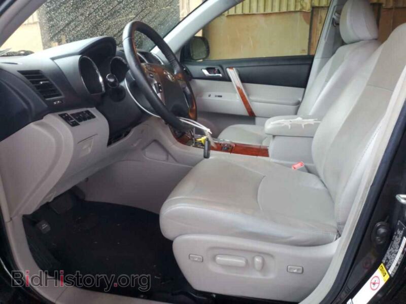 2013 Toyota HIGHLANDER (VIN 5TDYK3EH8DS123822) — фото 7 из 13