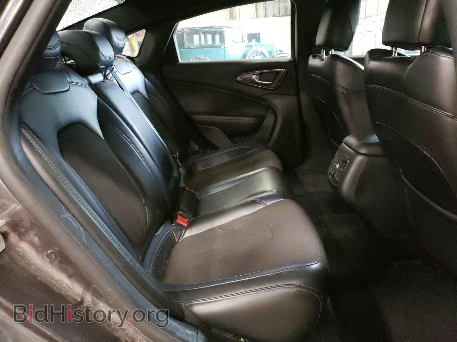 2016 CHRYSLER 200 - VIN: 1C3CCCDG2GN158368 - Фото 6