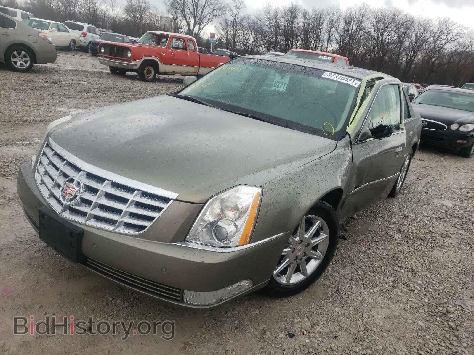 2011 CADILLAC DTS - VIN: 1G6KD5E66BU104546 - Фото 2