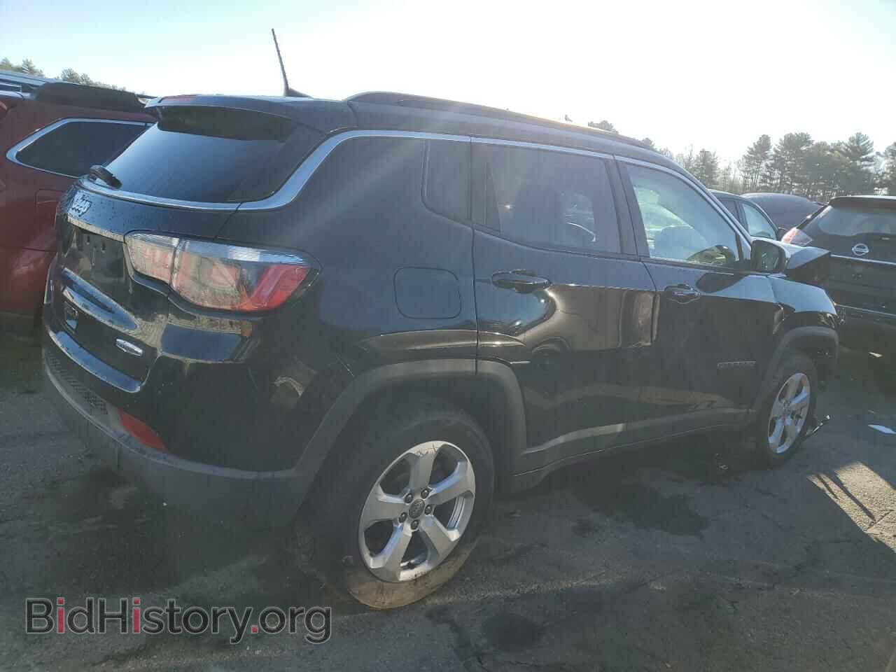2018 JEEP COMPASS - VIN: 3C4NJDBBXJT177975 - Фото 3