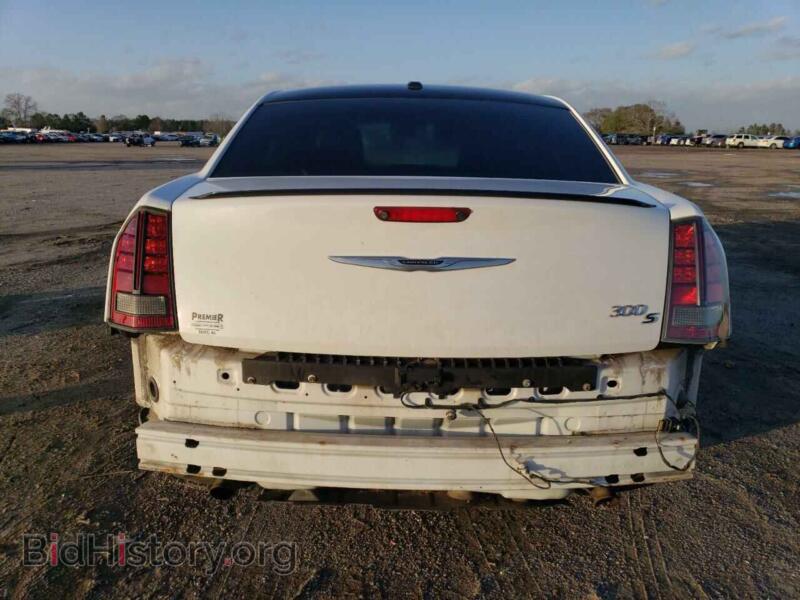 2014 Chrysler 300 (VIN 2C3CCABG0EH301511) — фото 6 из 13