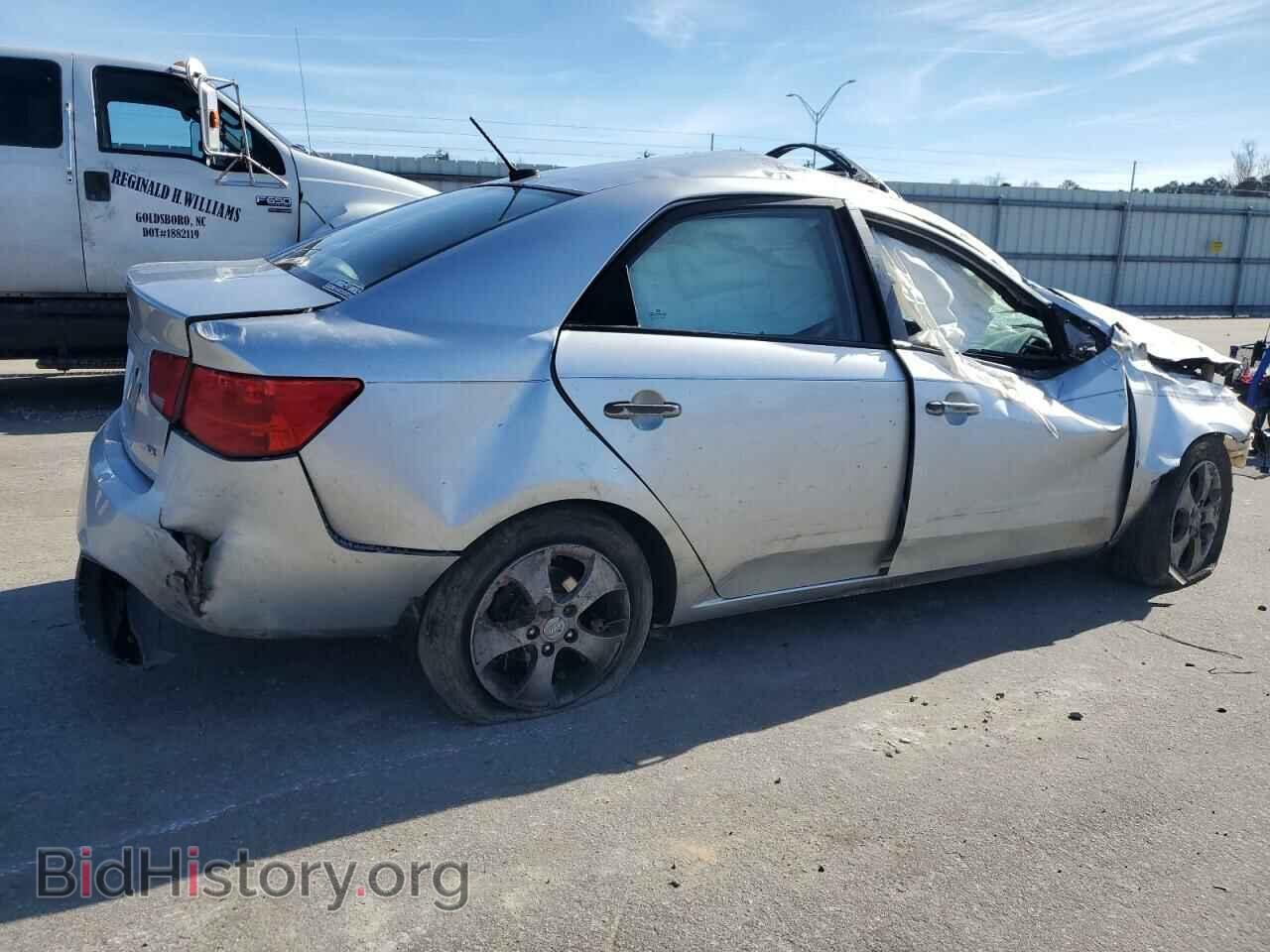 2010 KIA FORTE - VIN: KNAFU4A2XA5246500 - Фото 3