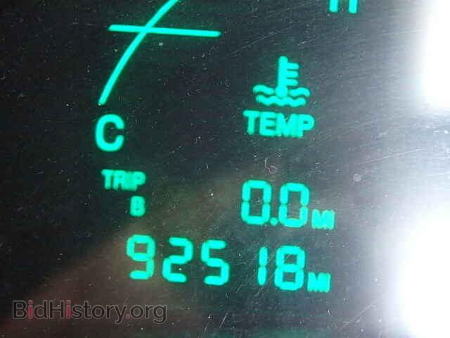 2002 CADILLAC DEVILLE - VIN: 1G6KD54YX2U148343 - Photo 8