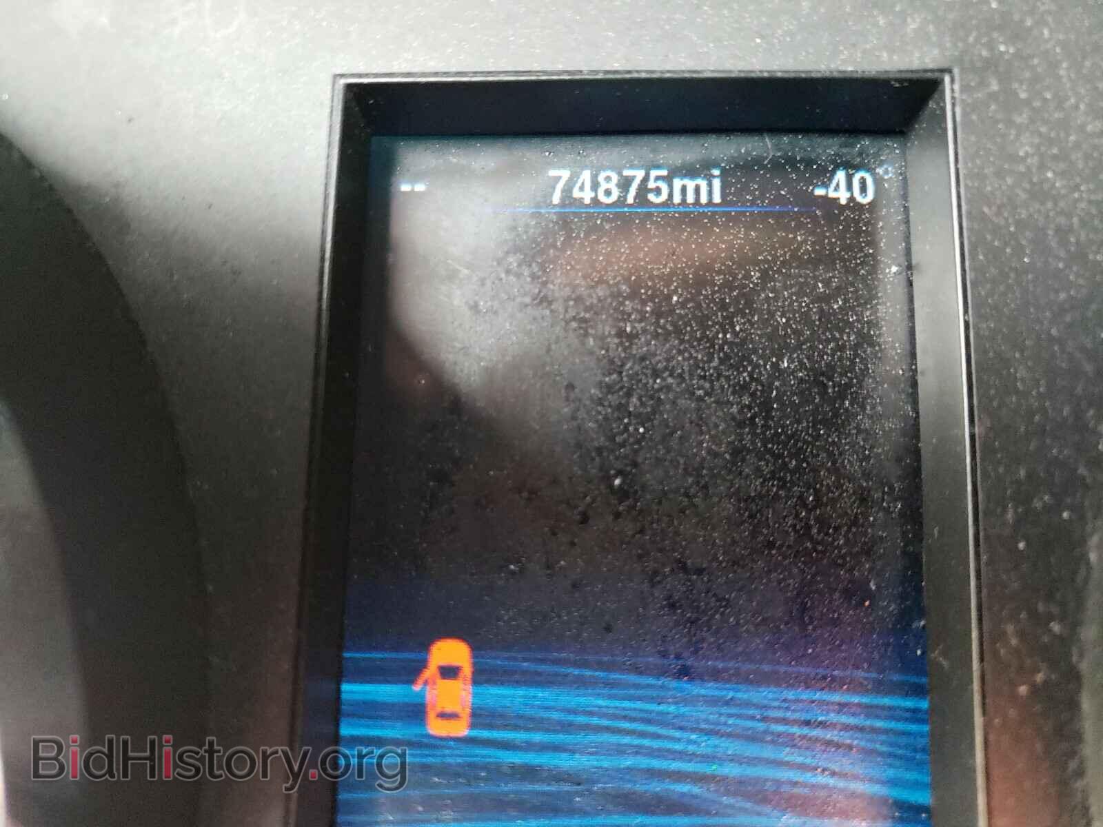 2014 CHRYSLER 300 - VIN: 2C3CCABT5EH203006 - Фото 8