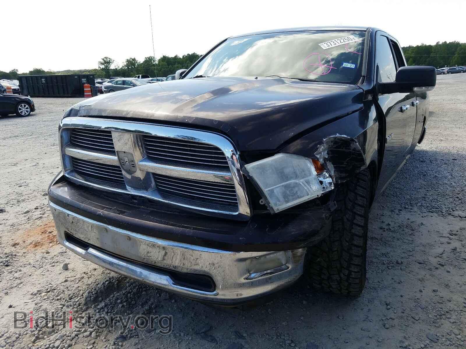 2010 DODGE RAM 1500 - VIN: 1D7RB1GT8AS214124 - Фото 2