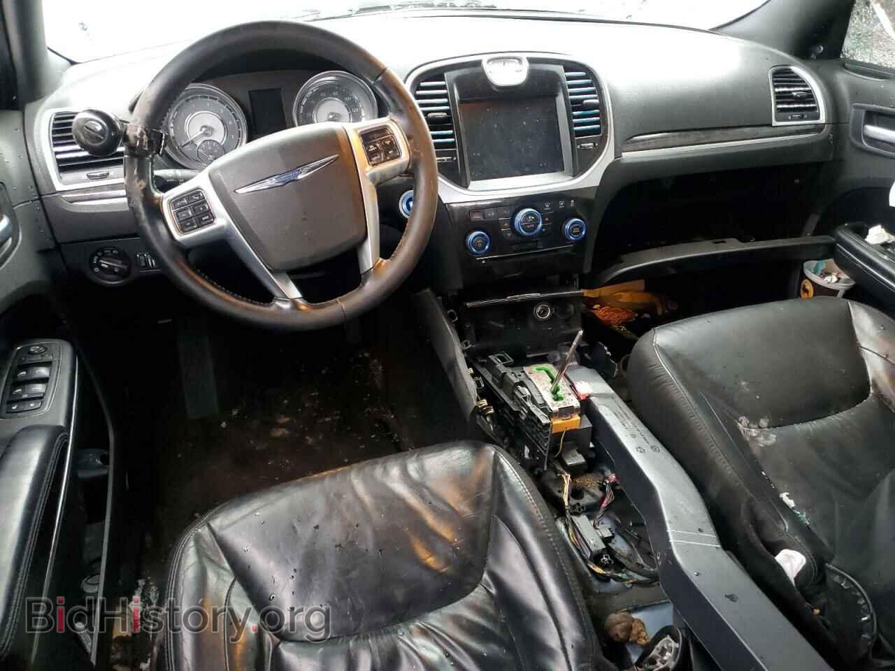 2011 CHRYSLER 300 - VIN: 2C3CA5CG8BH592945 - Фото 8