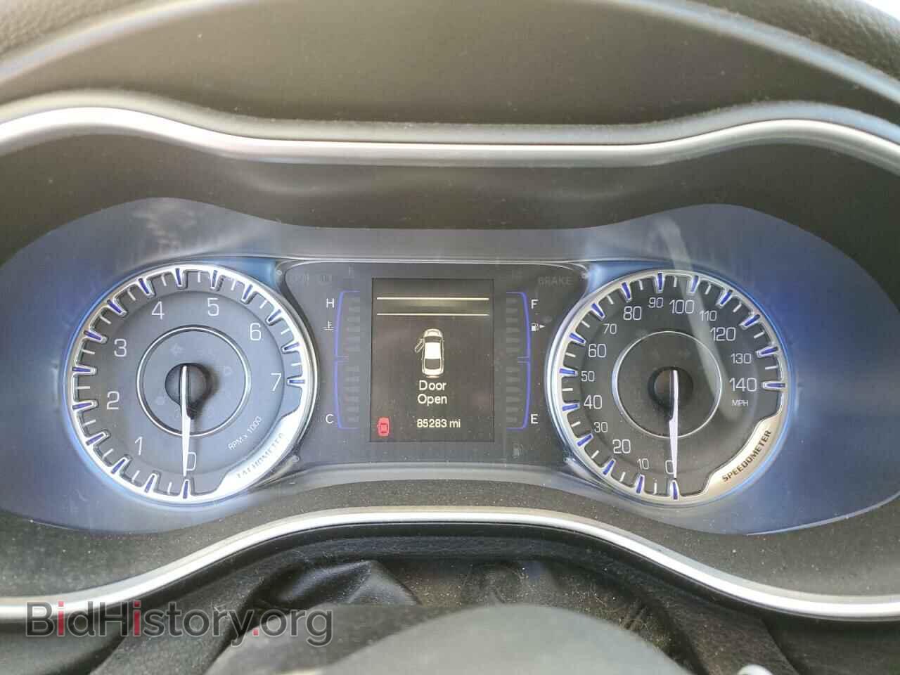 2015 CHRYSLER 200 - VIN: 1C3CCCABXFN558640 - Фото 9