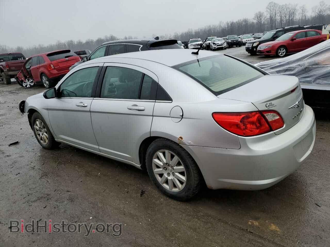 2010 CHRYSLER SEBRING - VIN: 1C3CC4FBXAN228455 - Фото 2