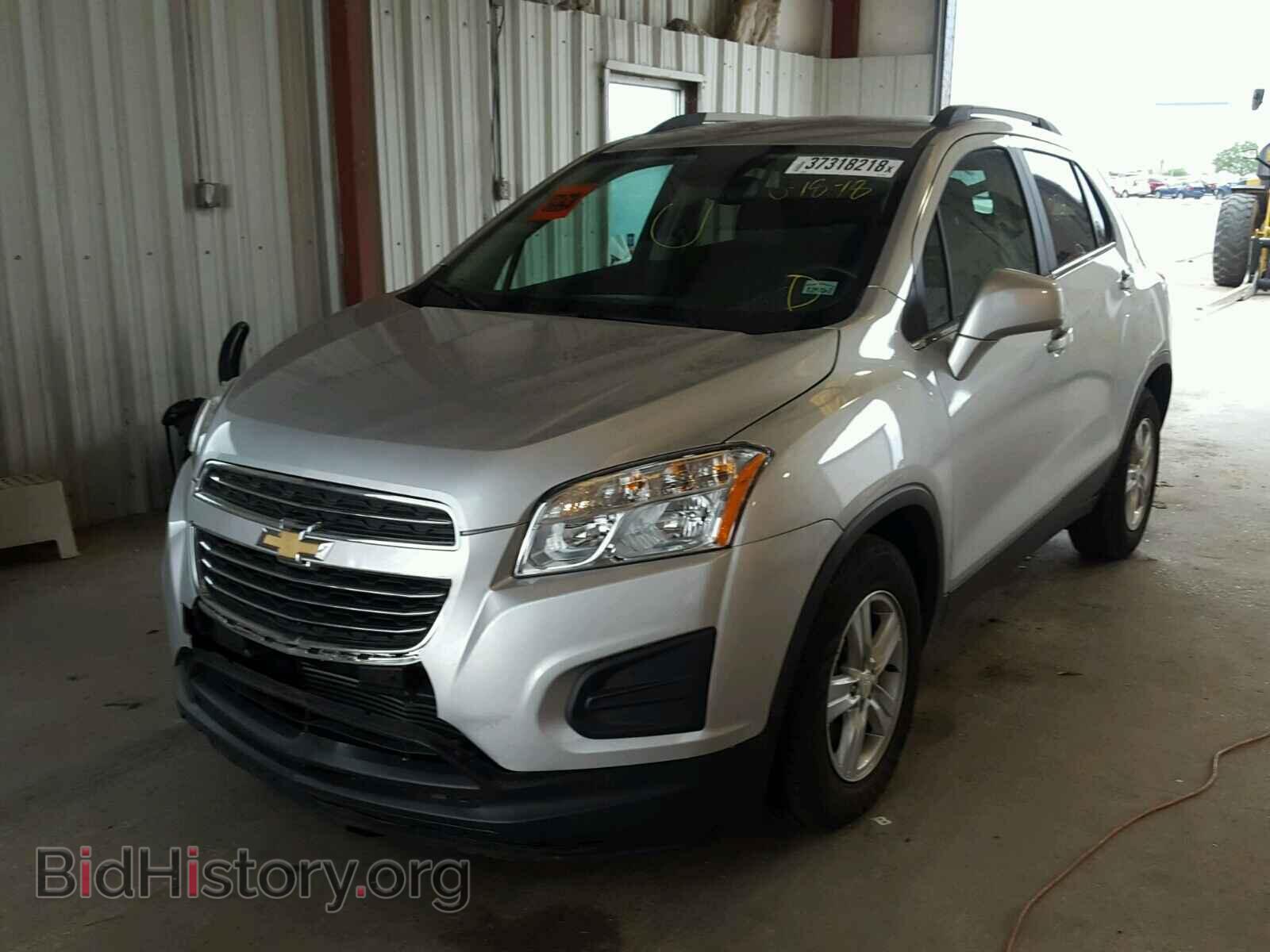 2016 CHEVROLET TRAX - VIN: 3GNCJLSB1GL257618 - Фото 2
