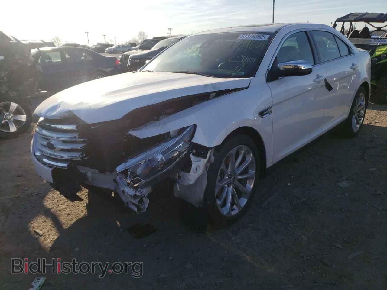 2018 FORD TAURUS - VIN: 1FAHP2F81JG119651 - Фото 2