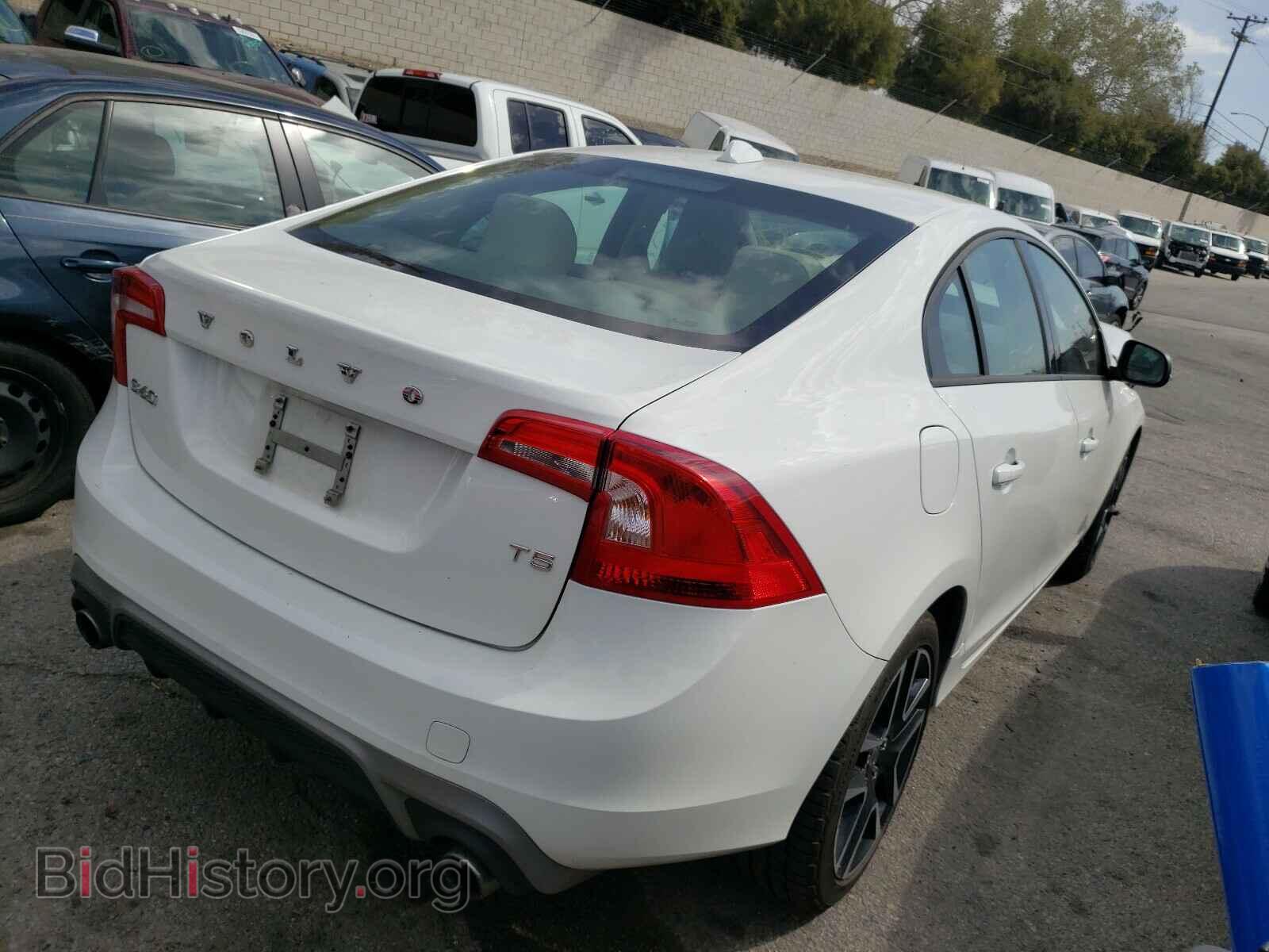2017 VOLVO S60 - VIN: YV126MFL5H2420489 - Фото 4