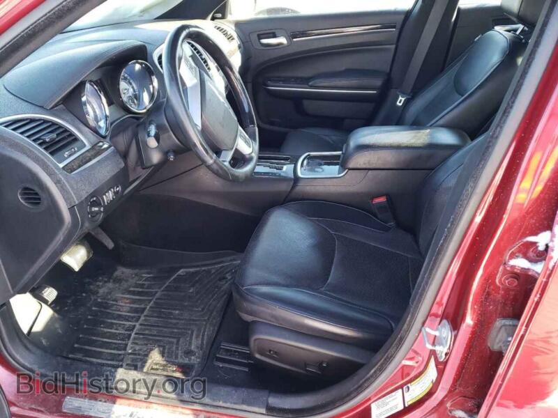 2014 Chrysler 300 (VIN 2C3CCAKT1EH253191) — photo 7 of 12