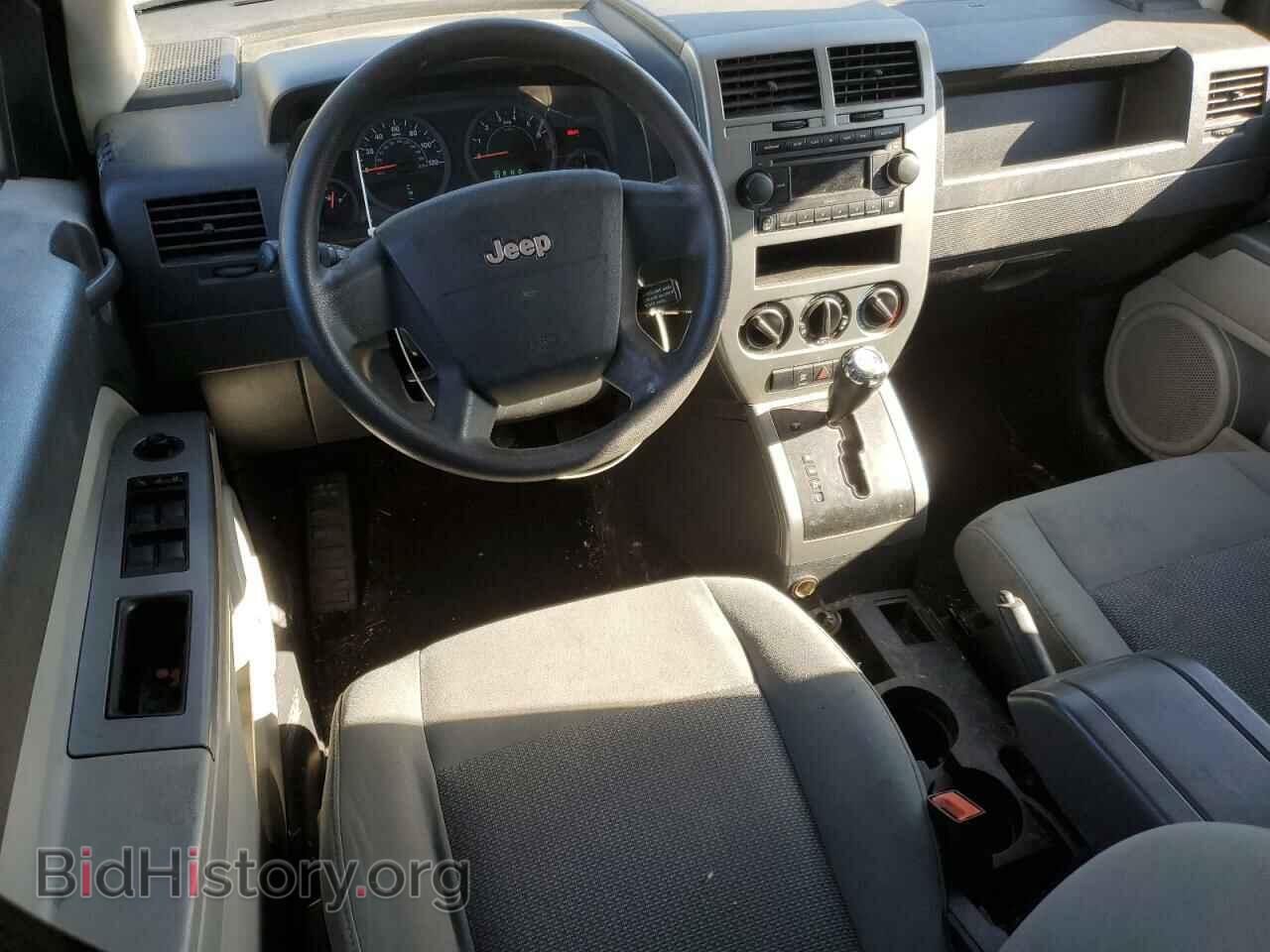 2007 JEEP COMPASS - VIN: 1J8FT47W57D358502 - Photo 8