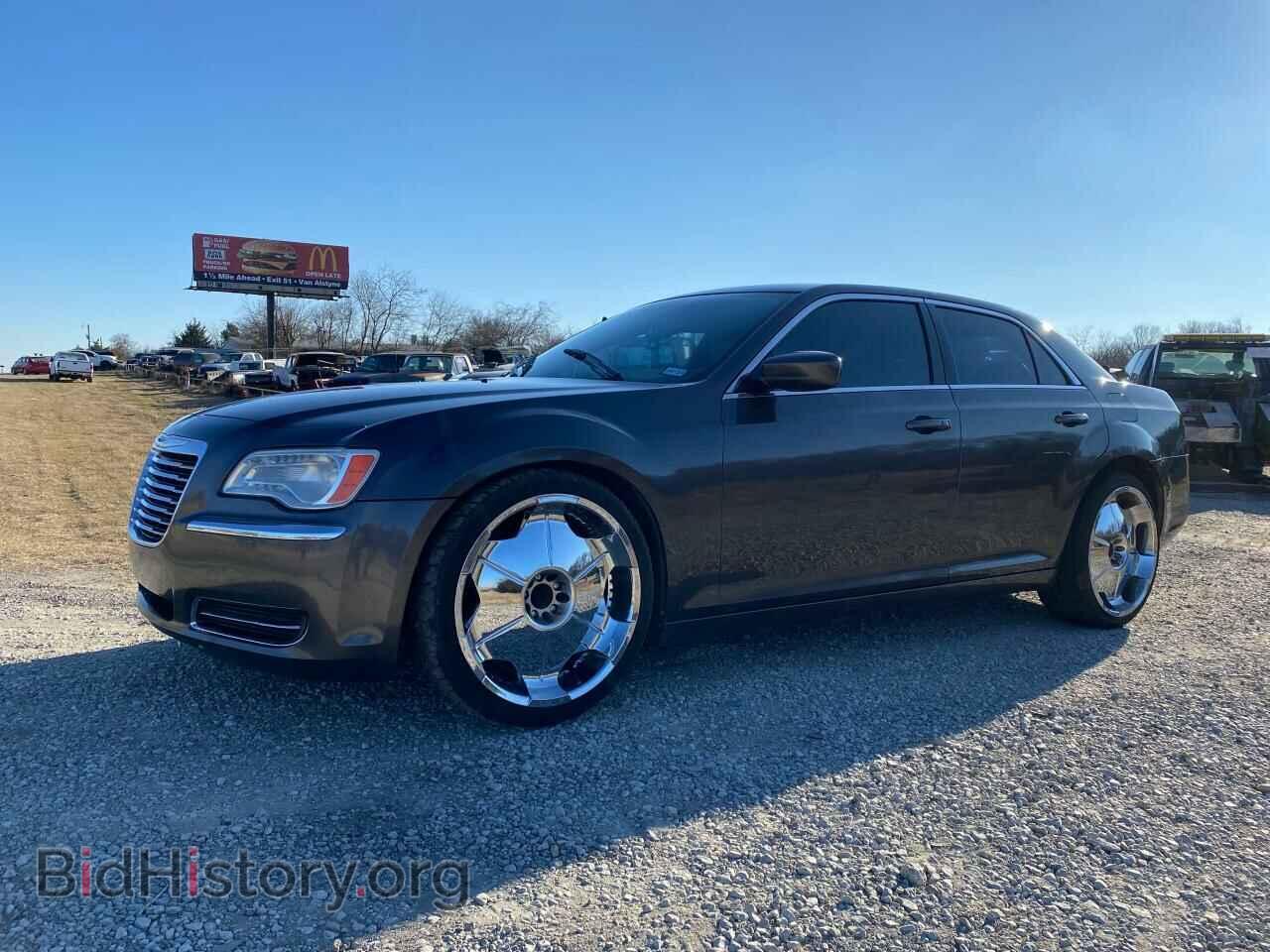 2014 CHRYSLER 300 - VIN: 2C3CCAAG5EH119059 - Фото 2