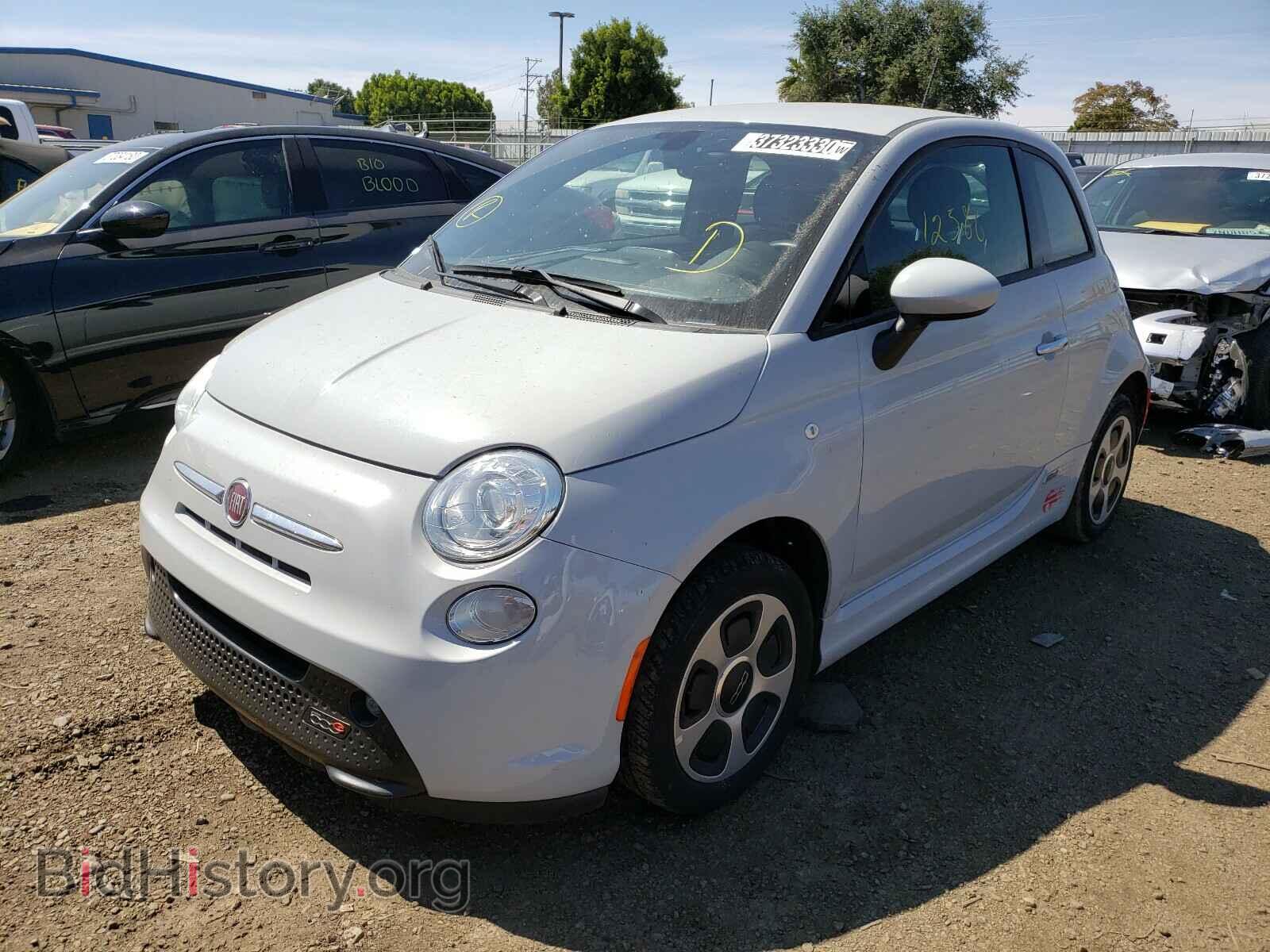 2017 FIAT 500 - VIN: 3C3CFFGE8HT600557 - Фото 2