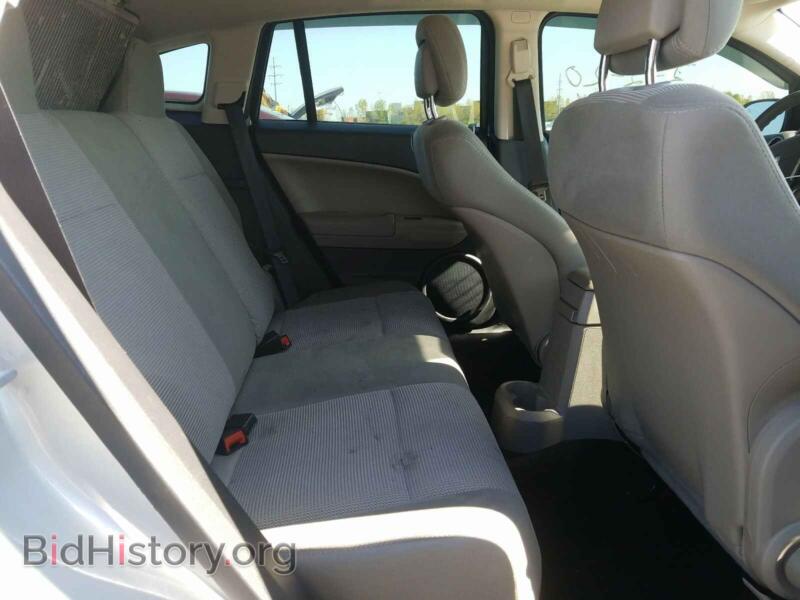 2010 Dodge CALIBER (VIN 1B3CB3HA9AD642203) — фото 6 из 10