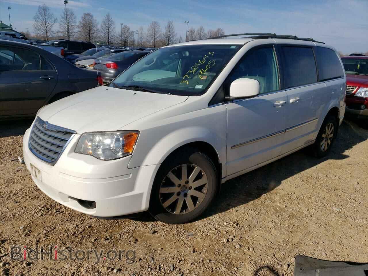 Photo 2A4RR5D16AR110422 - CHRYSLER MINIVAN 2010
