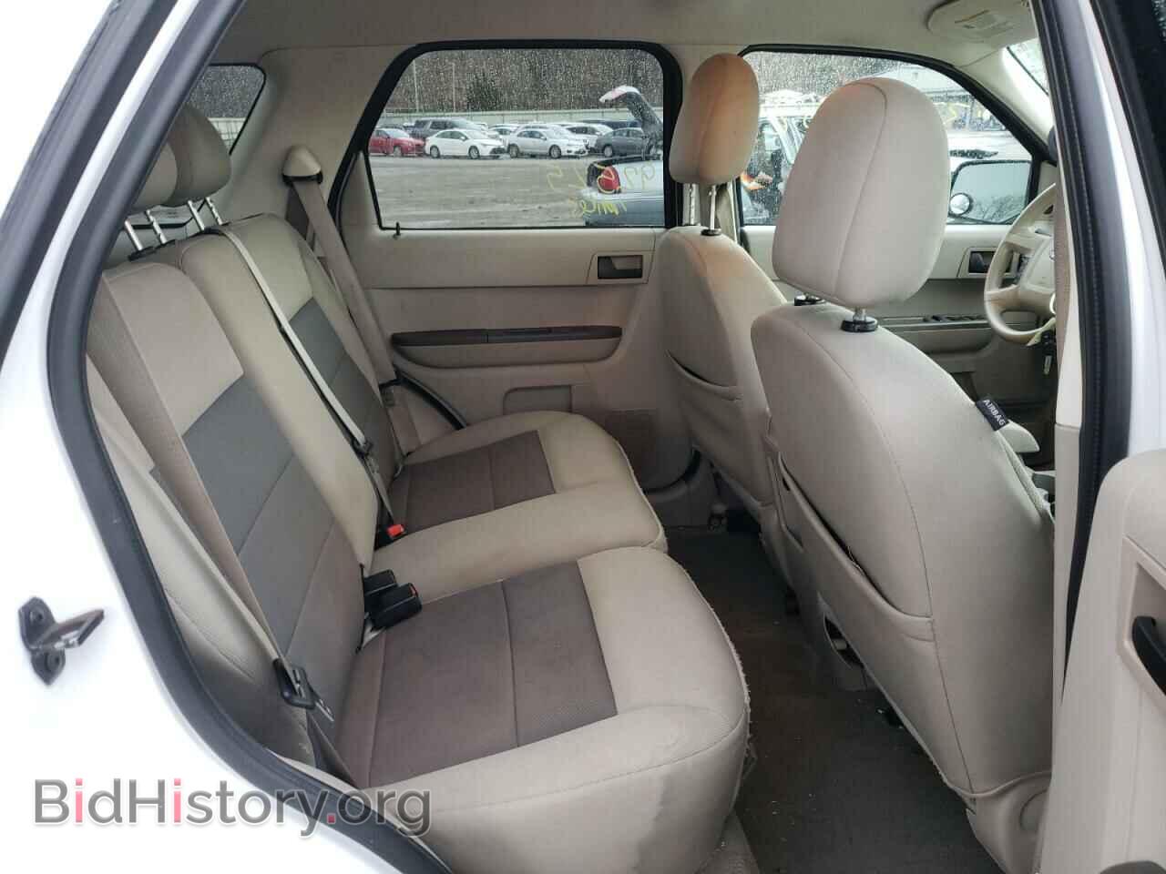 2008 FORD ESCAPE - VIN: 1FMCU93128KD64247 - Фото 6