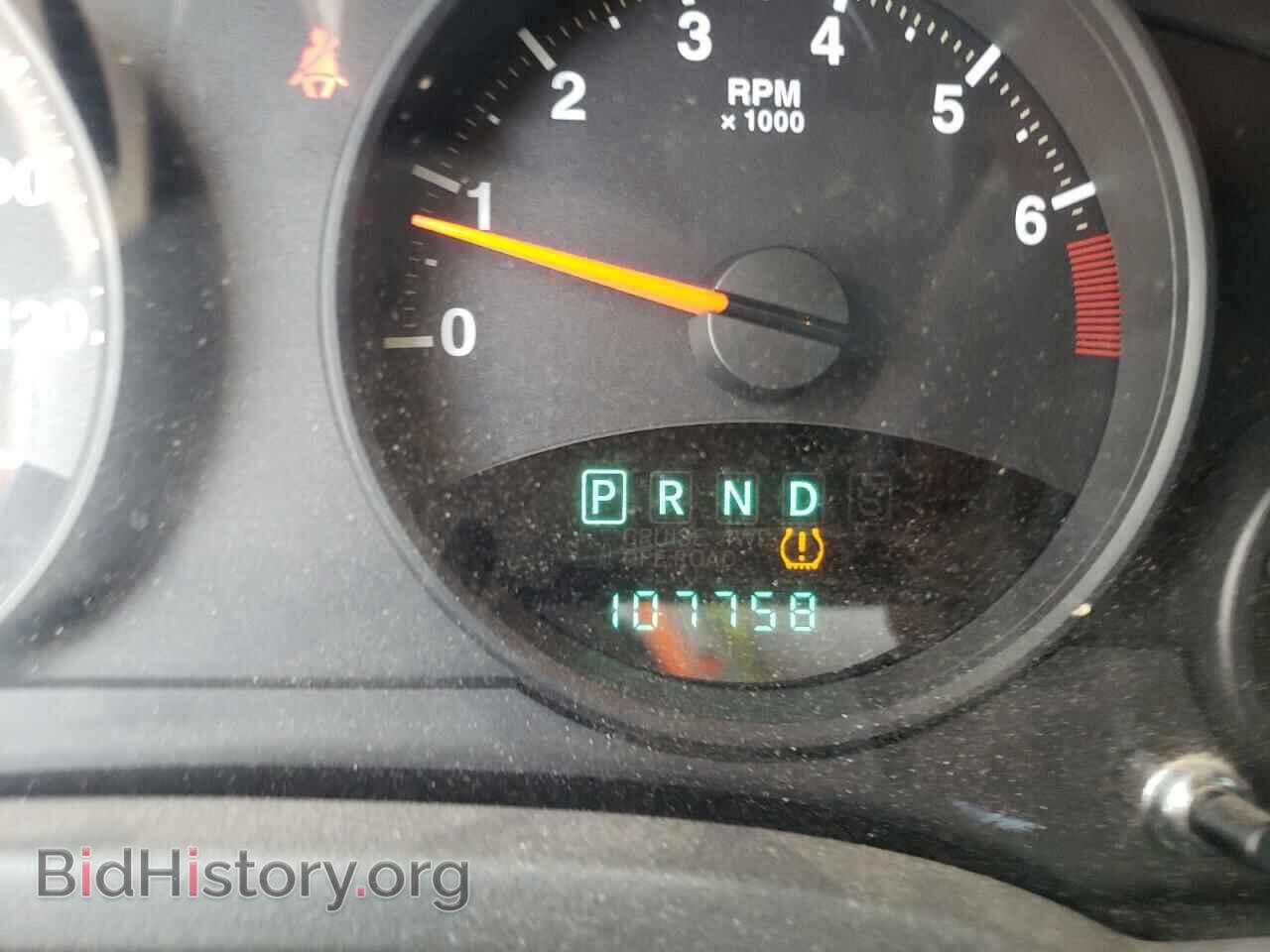 2011 JEEP COMPASS - VIN: 1J4NT1FB5BD146752 - Photo 8