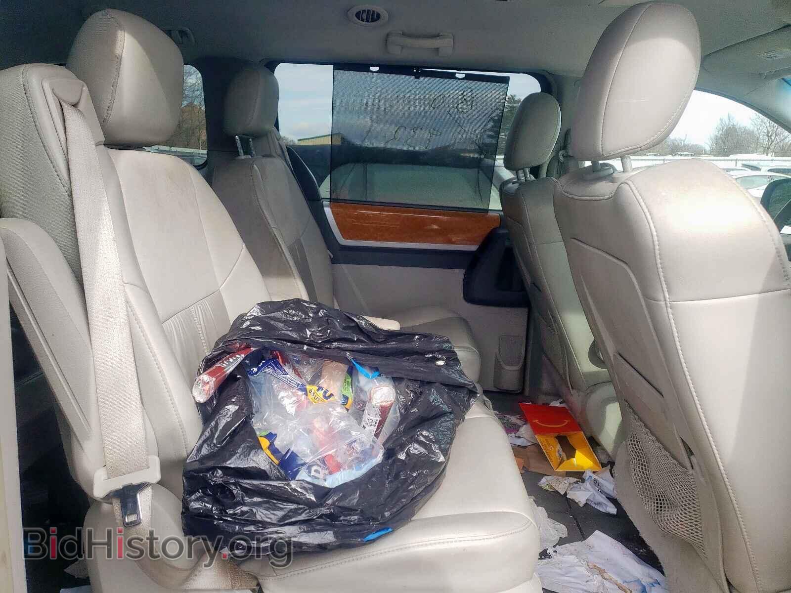 2008 CHRYSLER MINIVAN - VIN: 2A8HR64X98R689355 - Фото 6