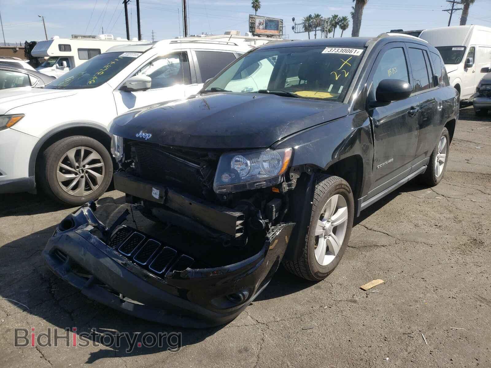 2015 JEEP COMPASS - VIN: 1C4NJDBB4FD282928 - Photo 2