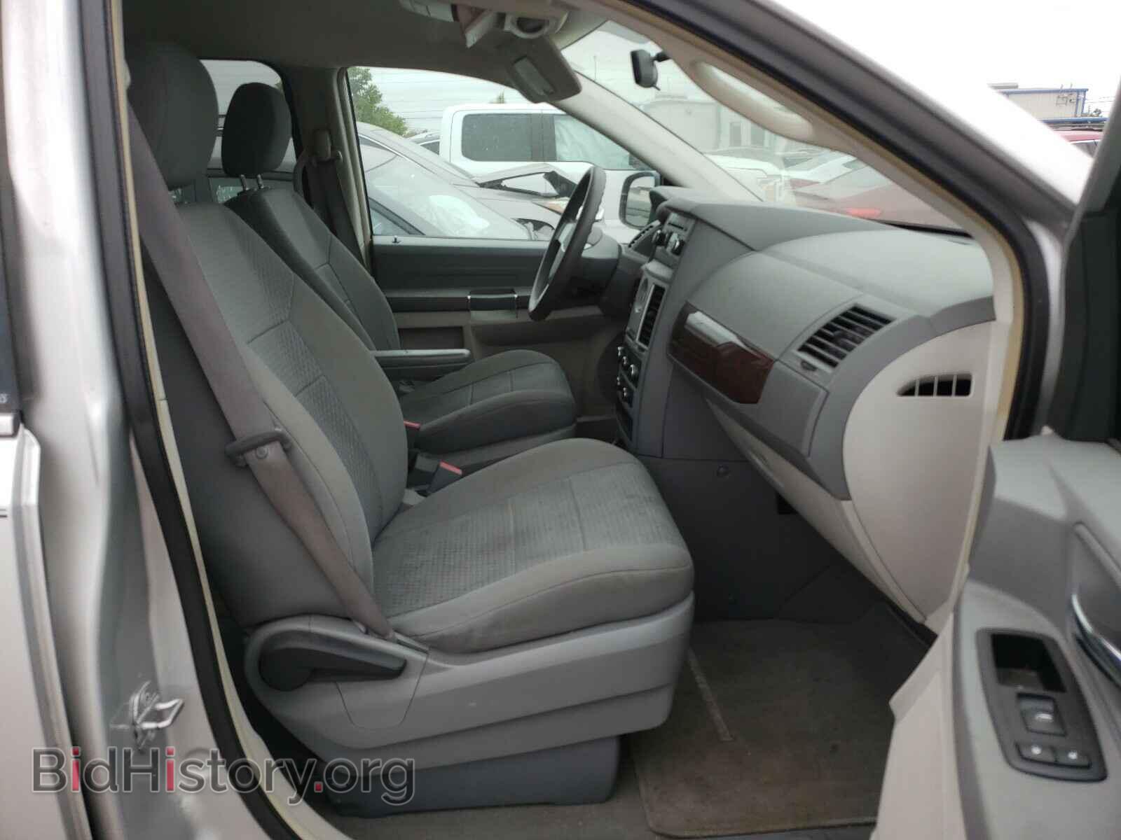 2010 CHRYSLER MINIVAN - VIN: 2A4RR4DE9AR150703 - Фото 5