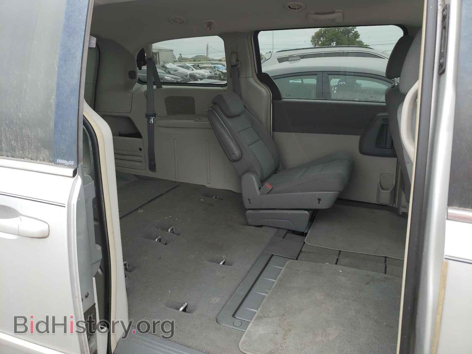 2010 CHRYSLER MINIVAN - VIN: 2A4RR4DE9AR150703 - Фото 6