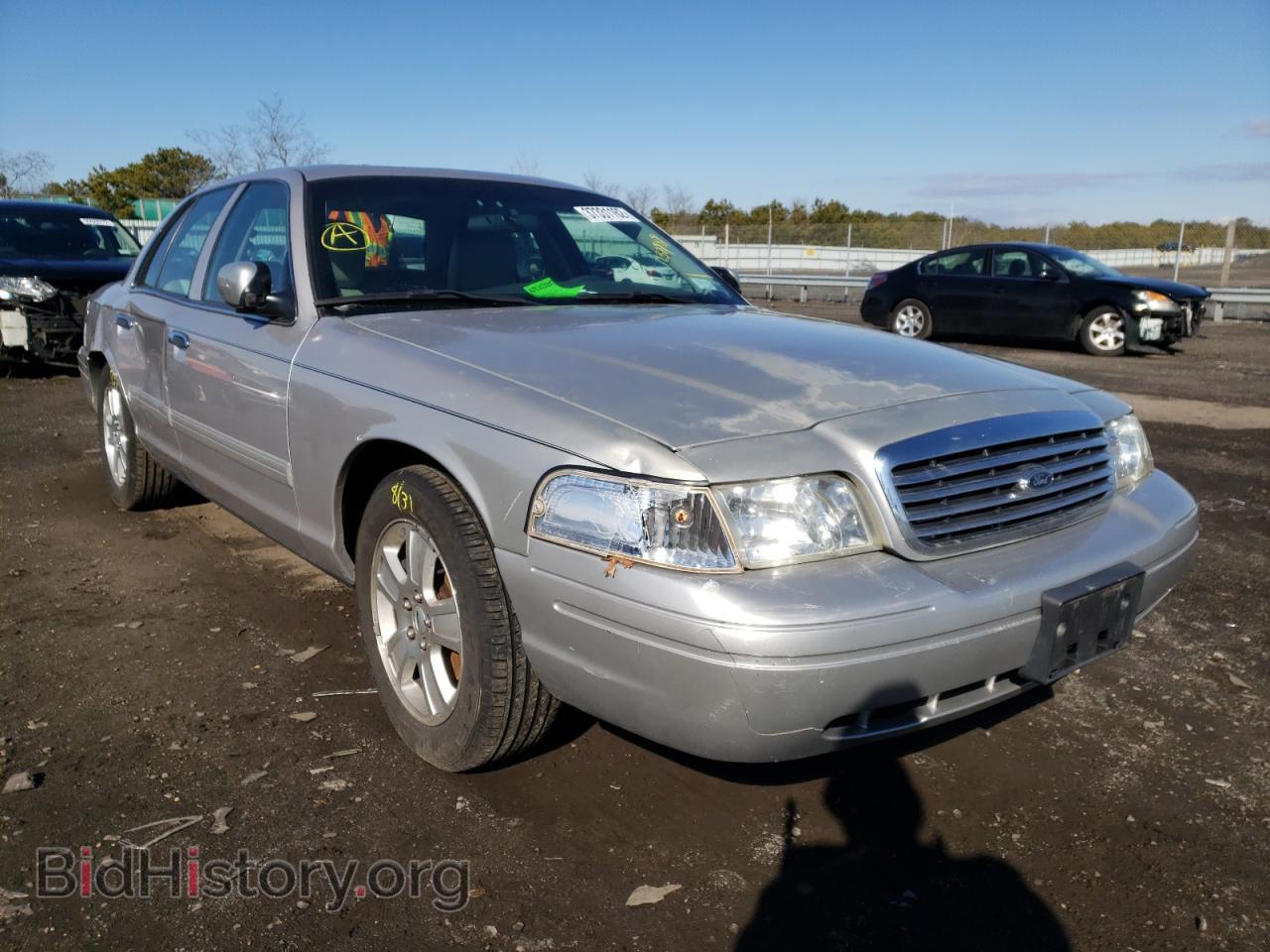 Photo 2FABP7EV7BX132989 - FORD CROWN VIC 2011