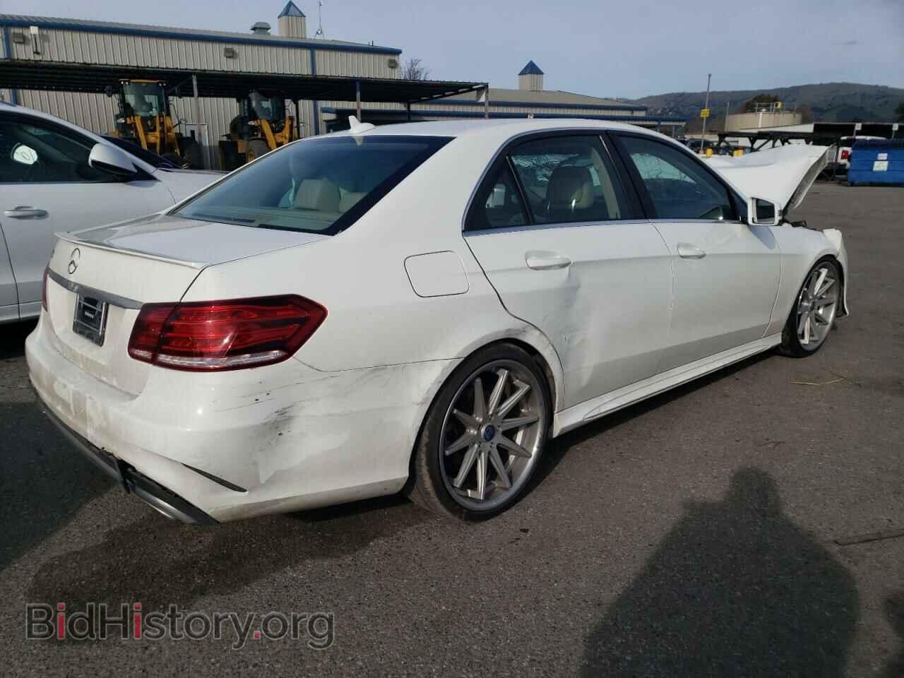 2015 MERCEDES-BENZ E-CLASS - VIN: WDDHF5KB8FB111735 - Фото 3
