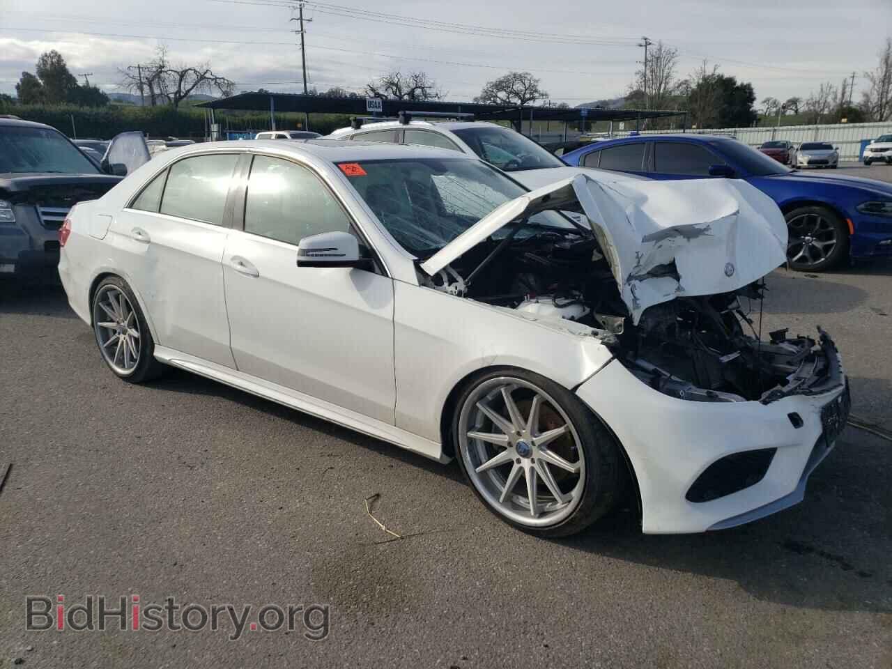 2015 MERCEDES-BENZ E-CLASS - VIN: WDDHF5KB8FB111735 - Фото 4