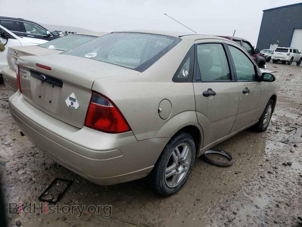 2007 FORD FOCUS - VIN: 1FAFP34N47W322733 - Фото 3