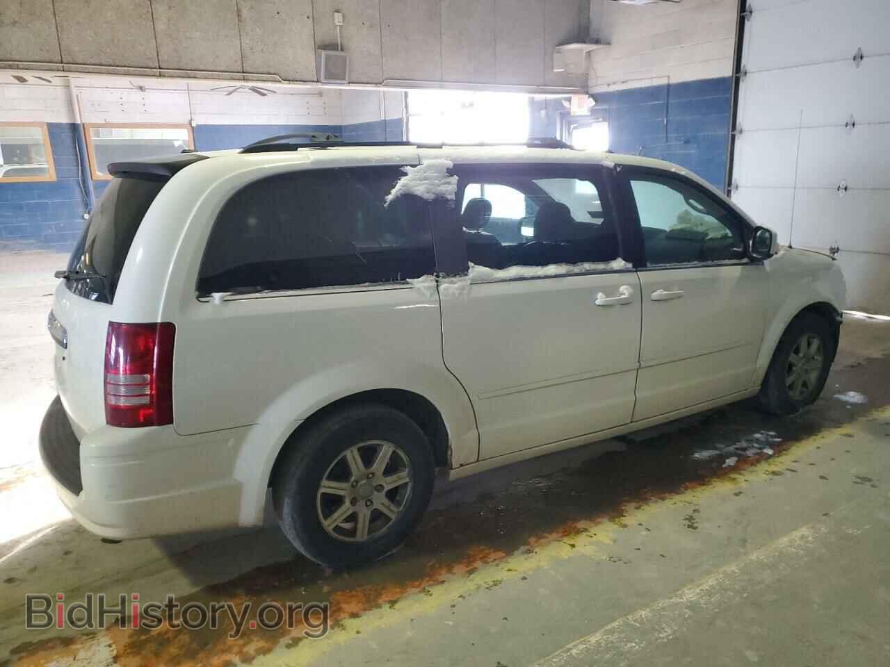 2008 CHRYSLER MINIVAN - VIN: 2A8HR54P88R615709 - Фото 3