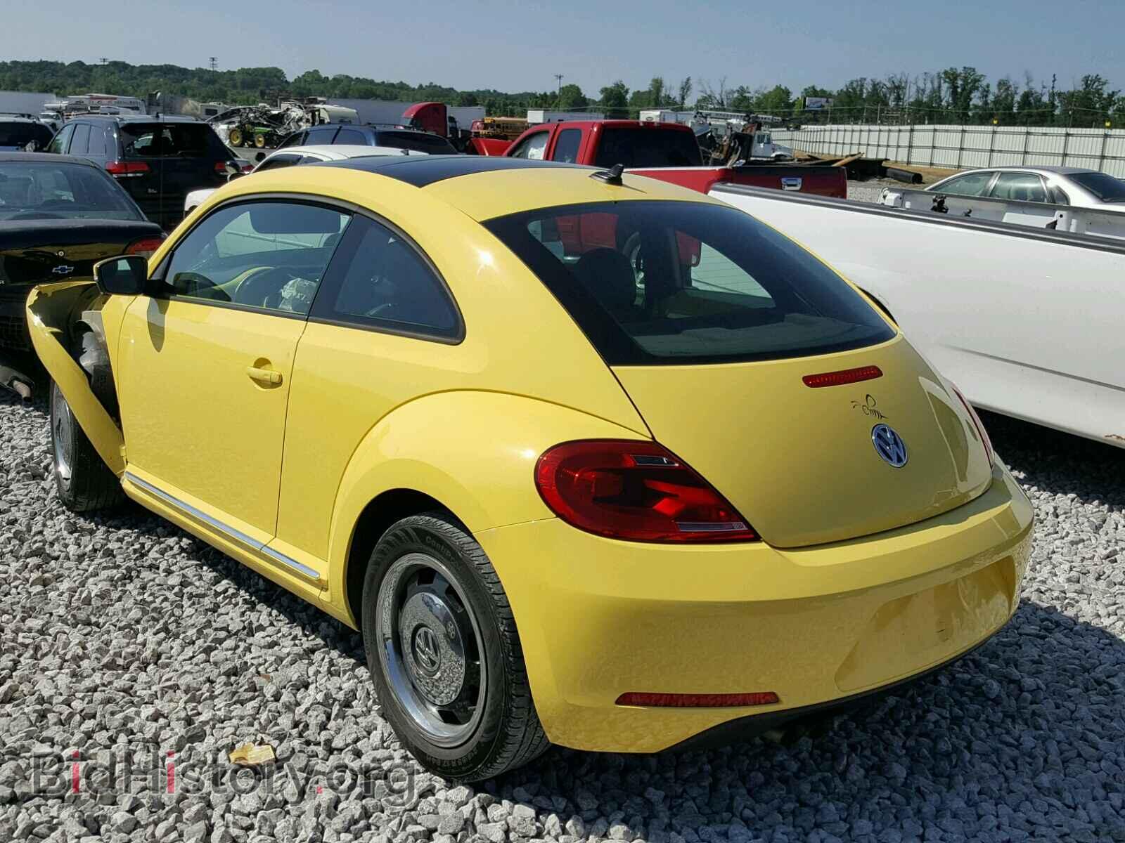 2012 VOLKSWAGEN BEETLE - VIN: 3VWJX7AT3CM655379 - Фото 3
